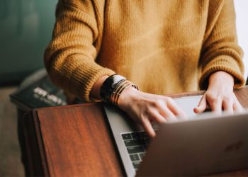 How To Reduce Distractions In A Home Working Space